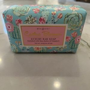 Mia & Co. Cactus Blossom  Luxury Bar Soap NWT